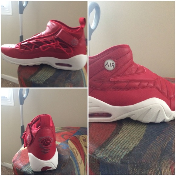 Shoes - Picture 2 of 5